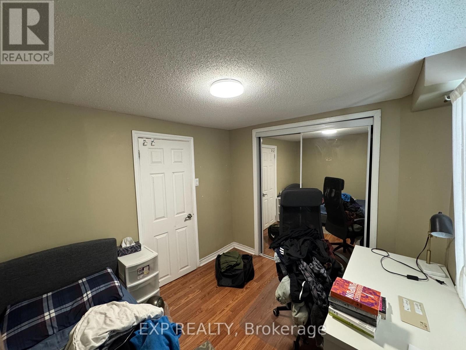 












UNIT 1 - 72 BARRETTE STREET

,
Ottawa,




Ontario
K1L8A3

