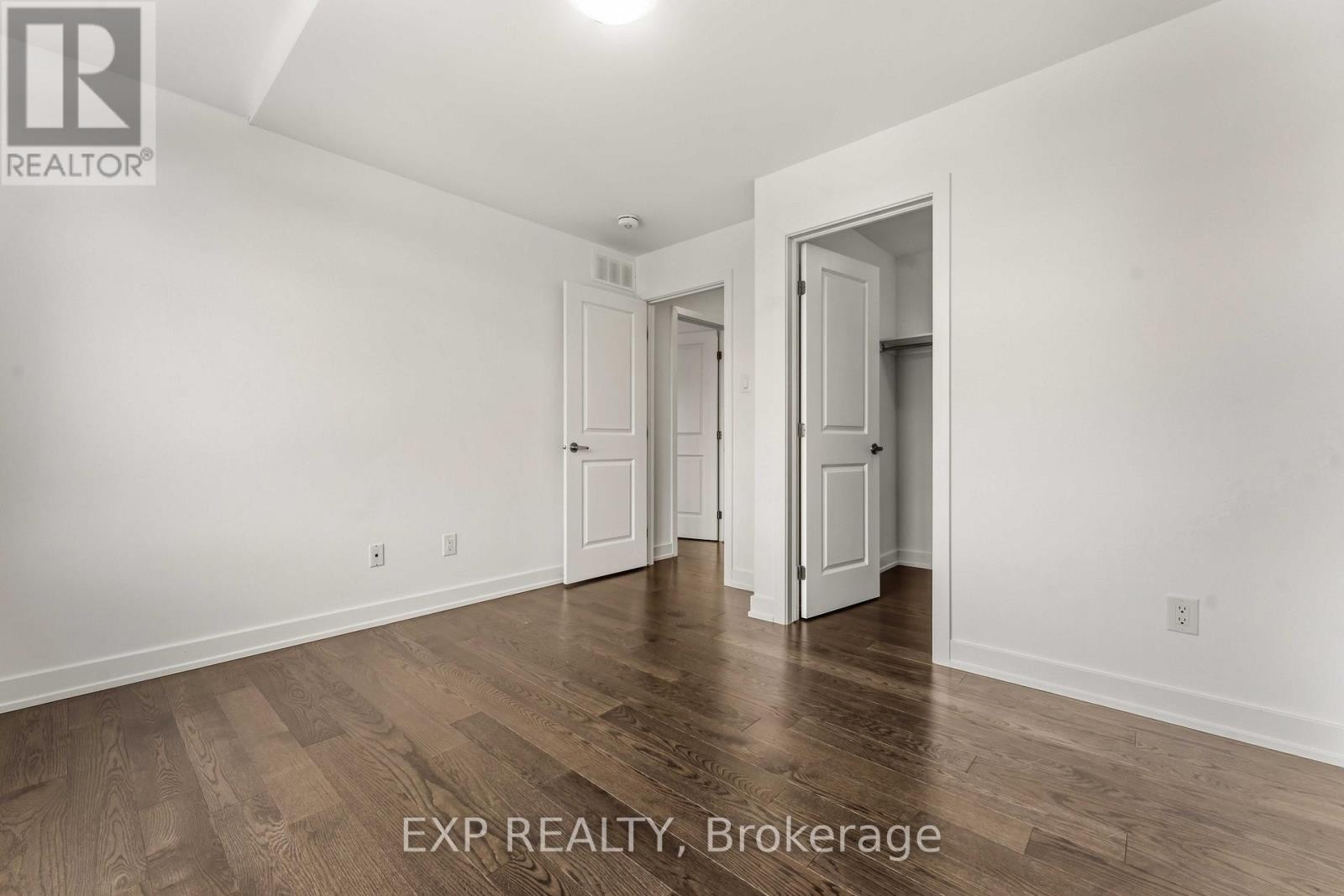 












911 DUXBURY LANE

,
Ottawa,




Ontario
K4M0M2

