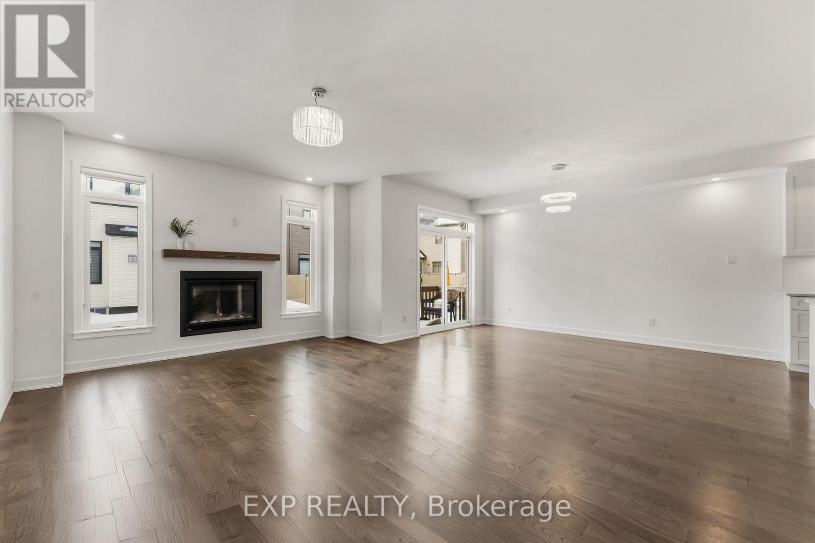 












911 DUXBURY LANE

,
Ottawa,




Ontario
K4M0M2

