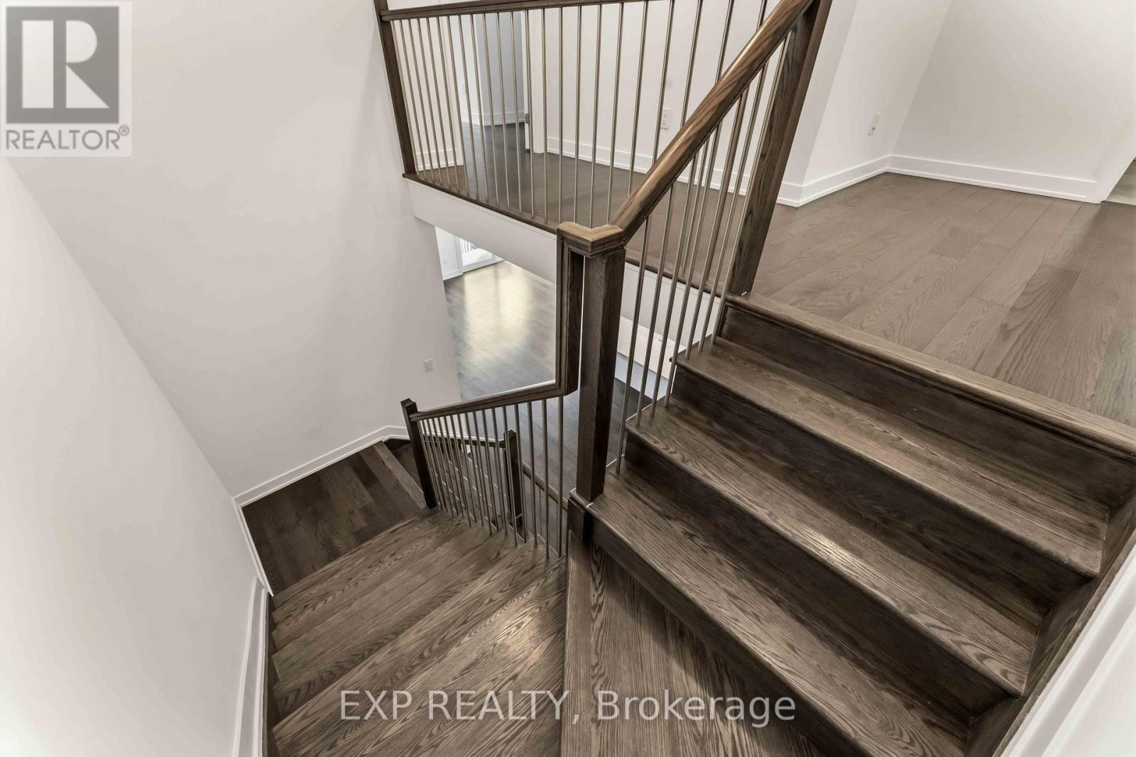 












911 DUXBURY LANE

,
Ottawa,




Ontario
K4M0M2

