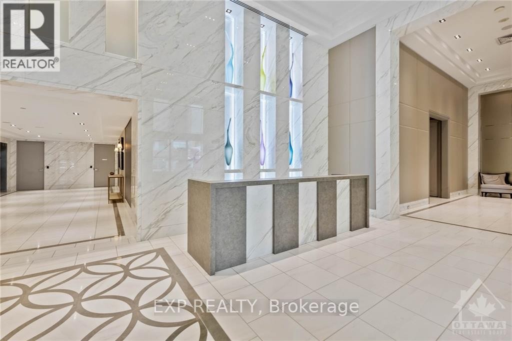 












1107 - 111 CHAMPAGNE AVENUE S

,
Ottawa,




Ontario
K1S5V3

