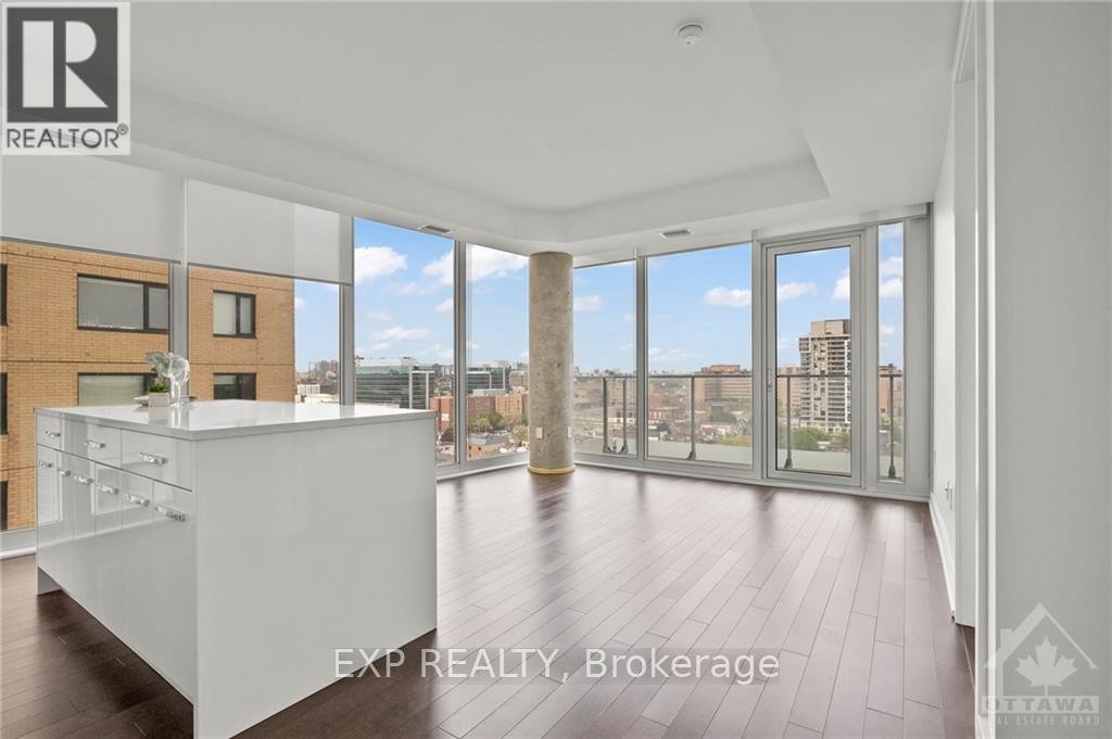 












1107 - 111 CHAMPAGNE AVENUE S

,
Ottawa,




Ontario
K1S5V3

