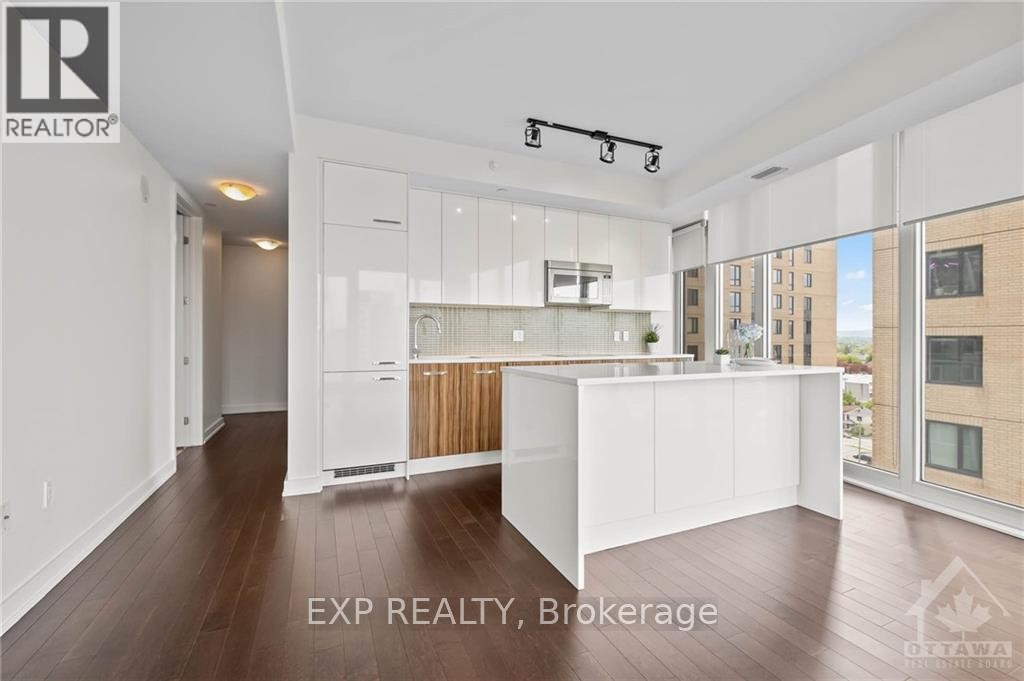 












1107 - 111 CHAMPAGNE AVENUE S

,
Ottawa,




Ontario
K1S5V3

