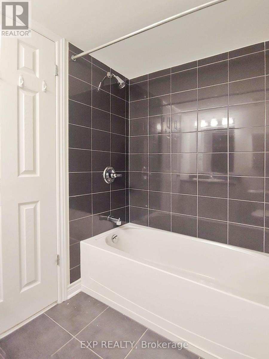 












605 B CHAPMAN MILLS DRIVE

,
Ottawa,




Ontario
K2J5T1

