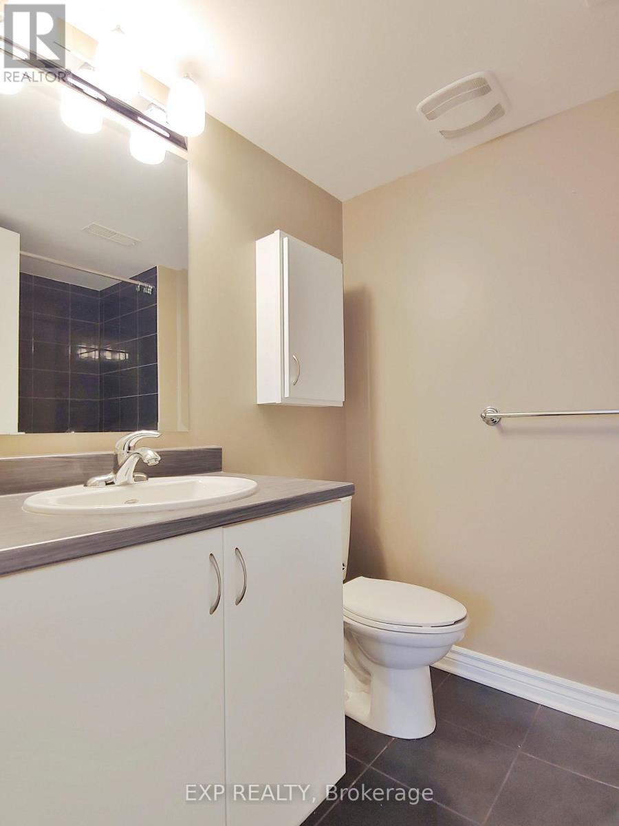 












605 B CHAPMAN MILLS DRIVE

,
Ottawa,




Ontario
K2J5T1

