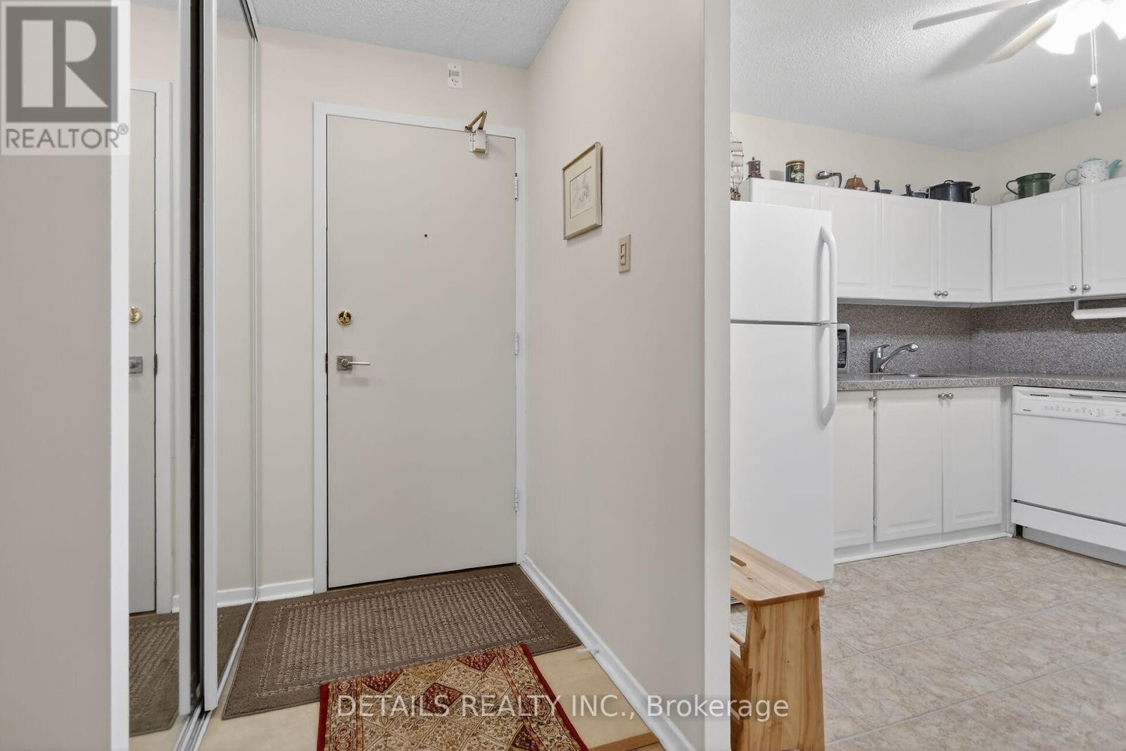 












2201 - 900 DYNES ROAD

,
Ottawa,




Ontario
K2C3L6

