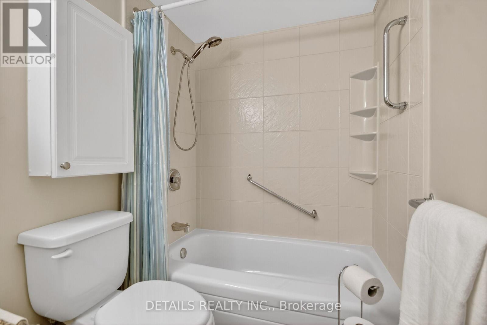 












2201 - 900 DYNES ROAD

,
Ottawa,




Ontario
K2C3L6

