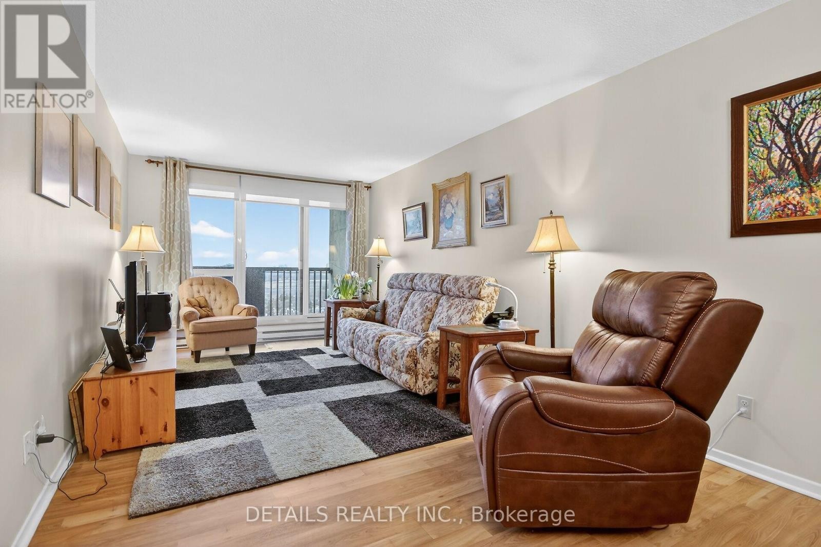 












2201 - 900 DYNES ROAD

,
Ottawa,




Ontario
K2C3L6

