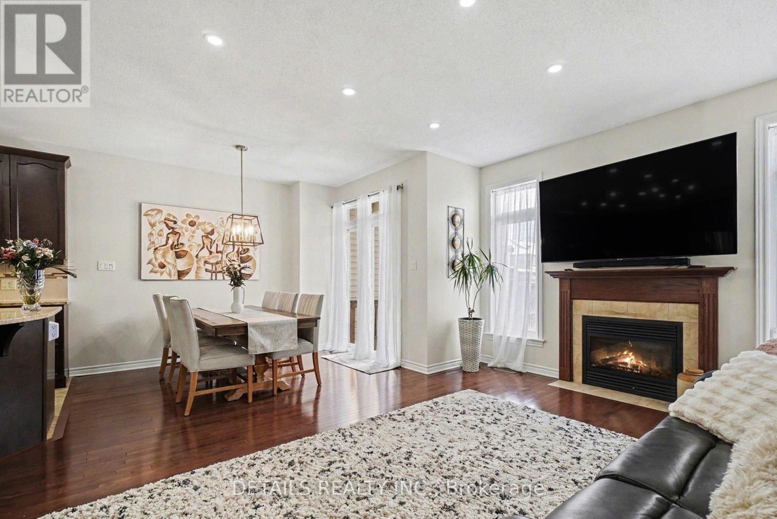 












112 WHISPERING WINDS WAY

,
Ottawa,




Ontario
K1W0B7


