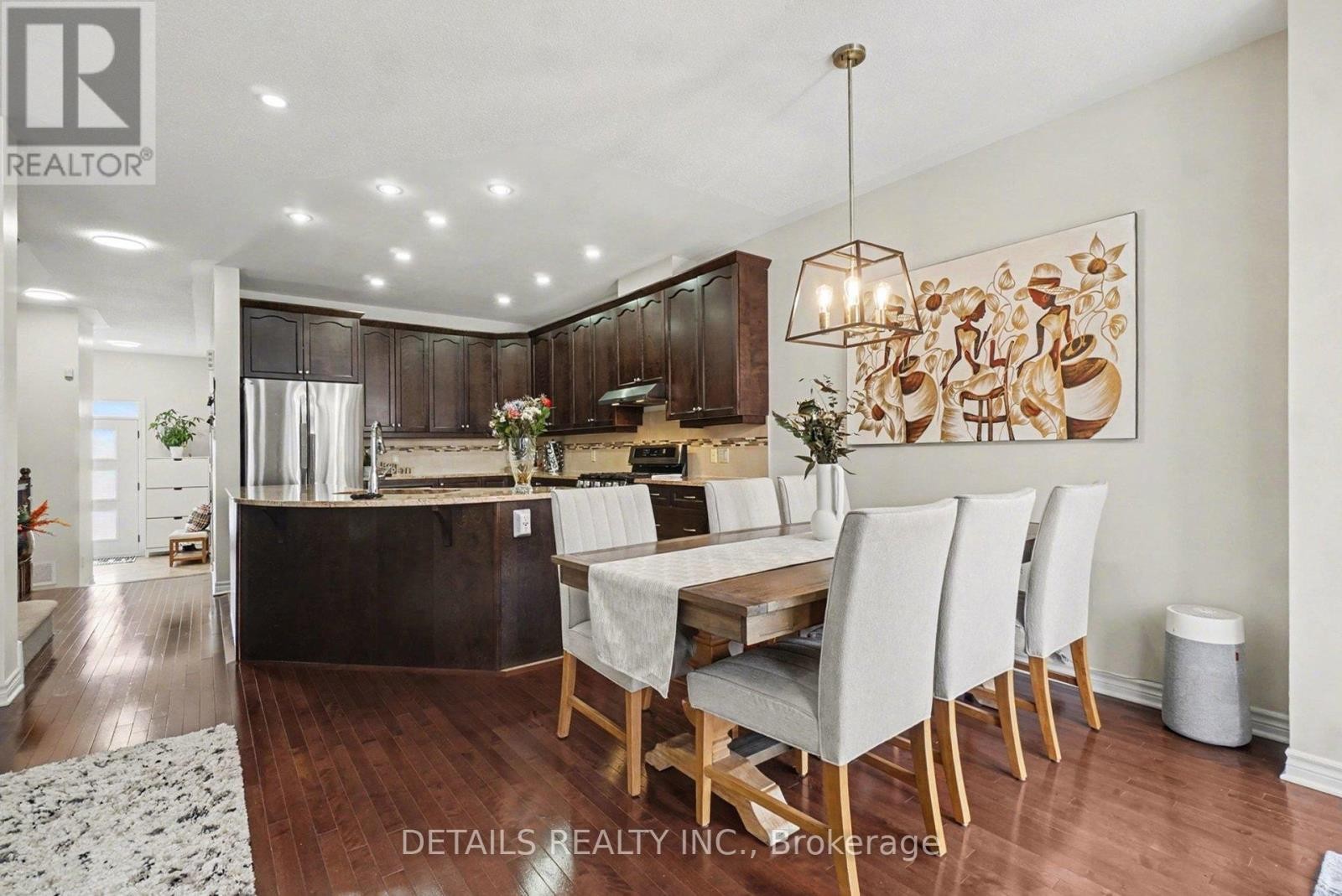 












112 WHISPERING WINDS WAY

,
Ottawa,




Ontario
K1W0B7

