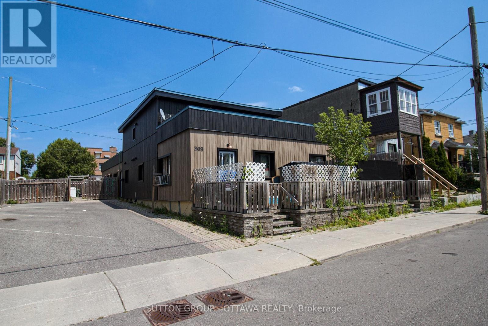 












309 CYR AVENUE

,
Ottawa,




Ontario
K1L7N6

