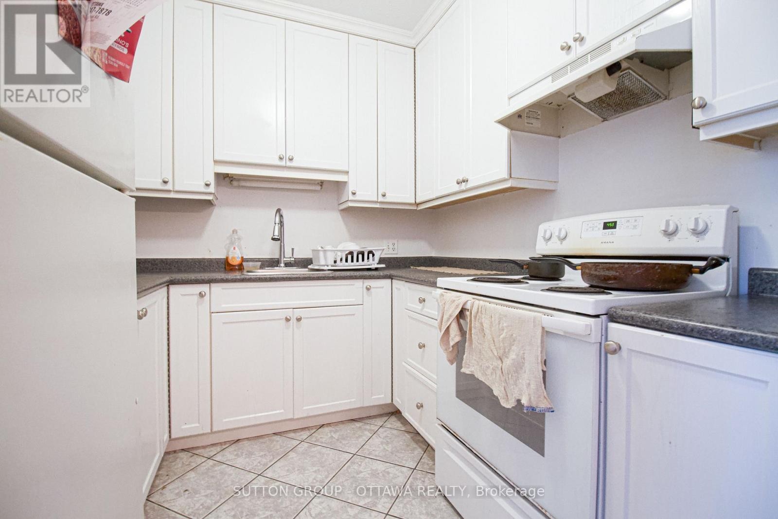 












309 CYR AVENUE

,
Ottawa,




Ontario
K1L7N6


