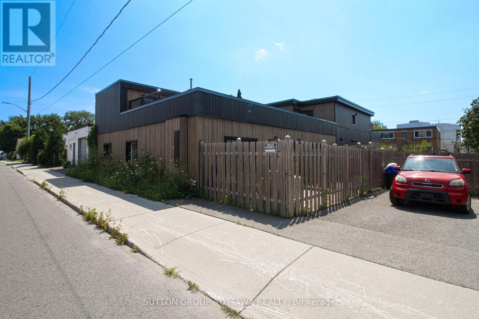 












309 CYR AVENUE

,
Ottawa,




Ontario
K1L7N6


