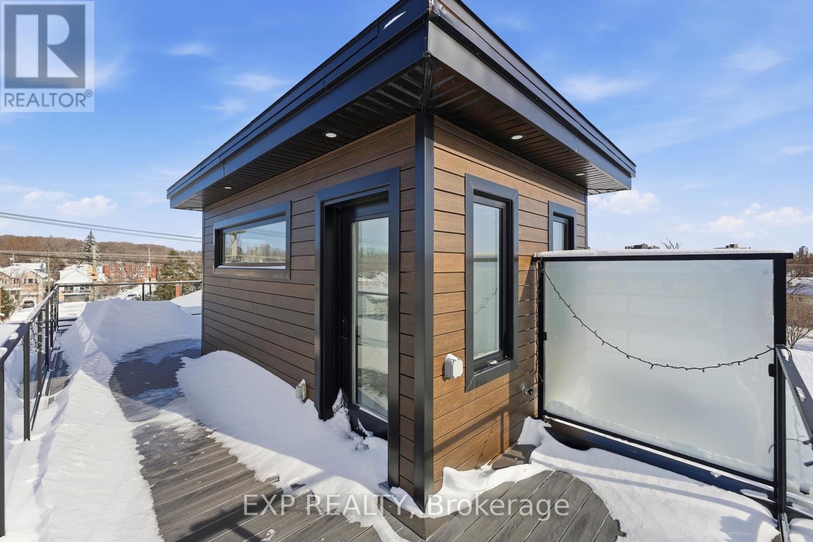 












158 MARIER AVENUE

,
Ottawa,




Ontario
K1L5S1

