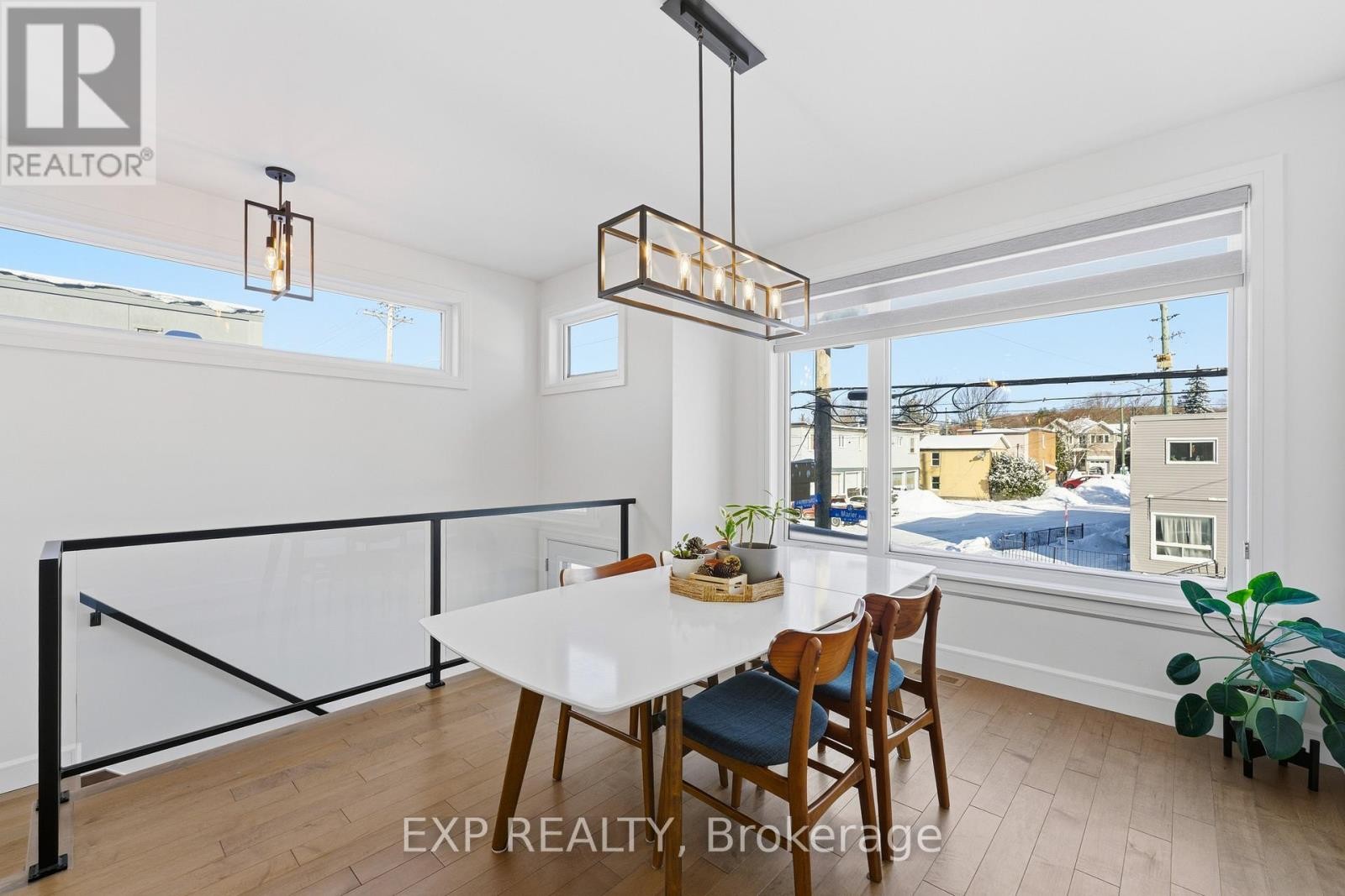 












158 MARIER AVENUE

,
Ottawa,




Ontario
K1L5S1

