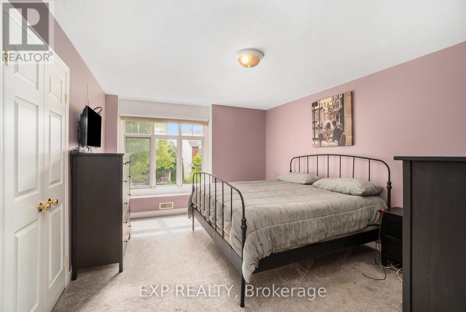 












15 ESCADE DRIVE

,
Ottawa,




Ontario
K2G6R9

