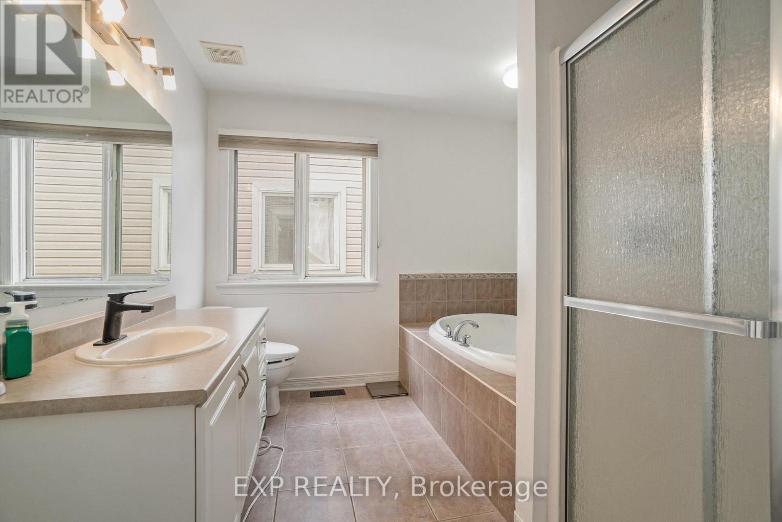 












15 ESCADE DRIVE

,
Ottawa,




Ontario
K2G6R9

