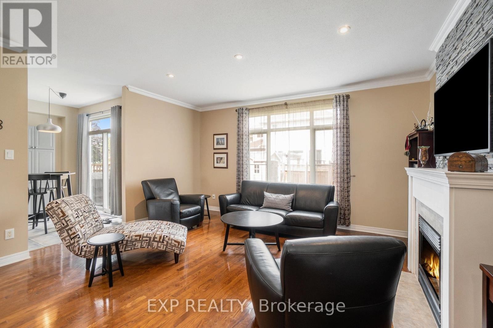 












15 ESCADE DRIVE

,
Ottawa,




Ontario
K2G6R9

