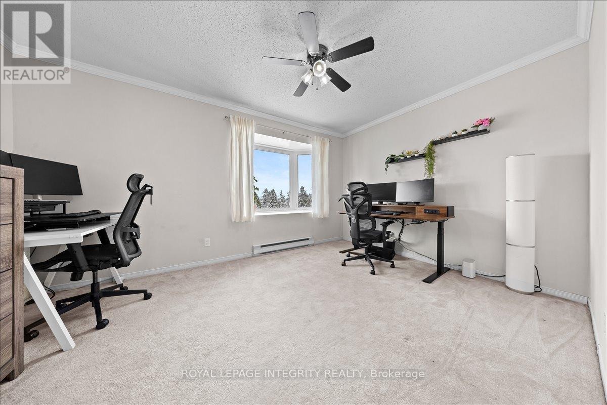 












223 BRISTON PRIVATE

,
Ottawa,




Ontario
K1G5R5

