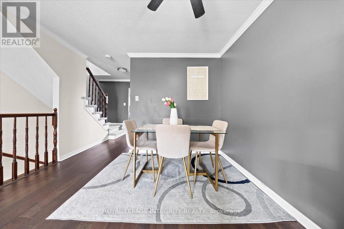 












223 BRISTON PRIVATE

,
Ottawa,




Ontario
K1G5R5

