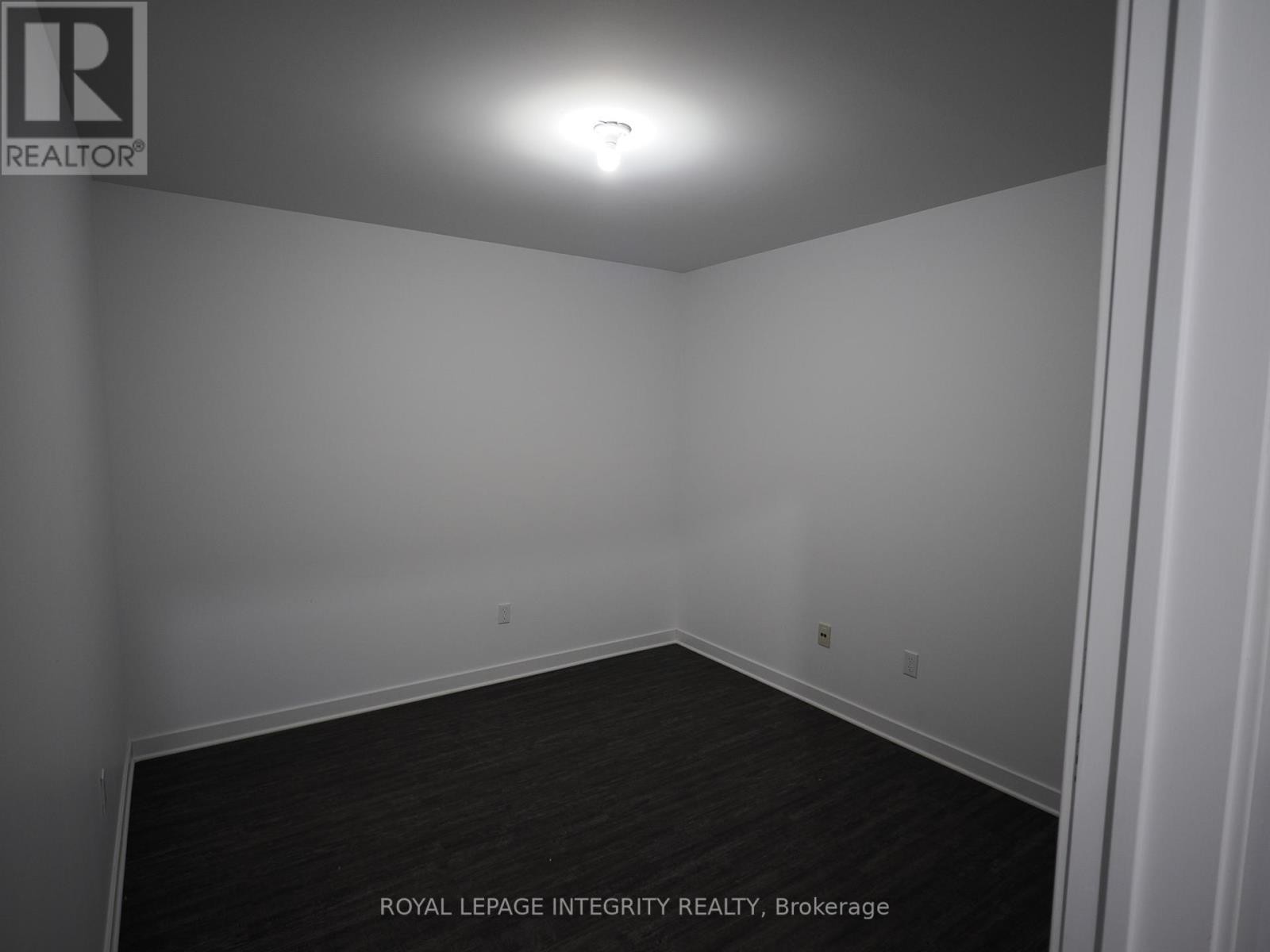 












10-11 - 2295 STEVENAGE DRIVE

,
Ottawa,




Ontario
K1G3W1

