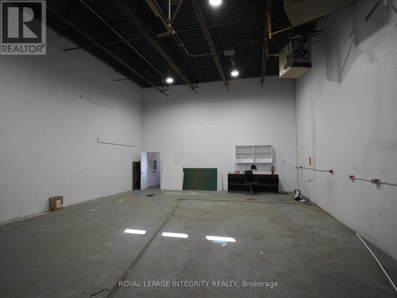 












10-11 - 2295 STEVENAGE DRIVE

,
Ottawa,




Ontario
K1G3W1

