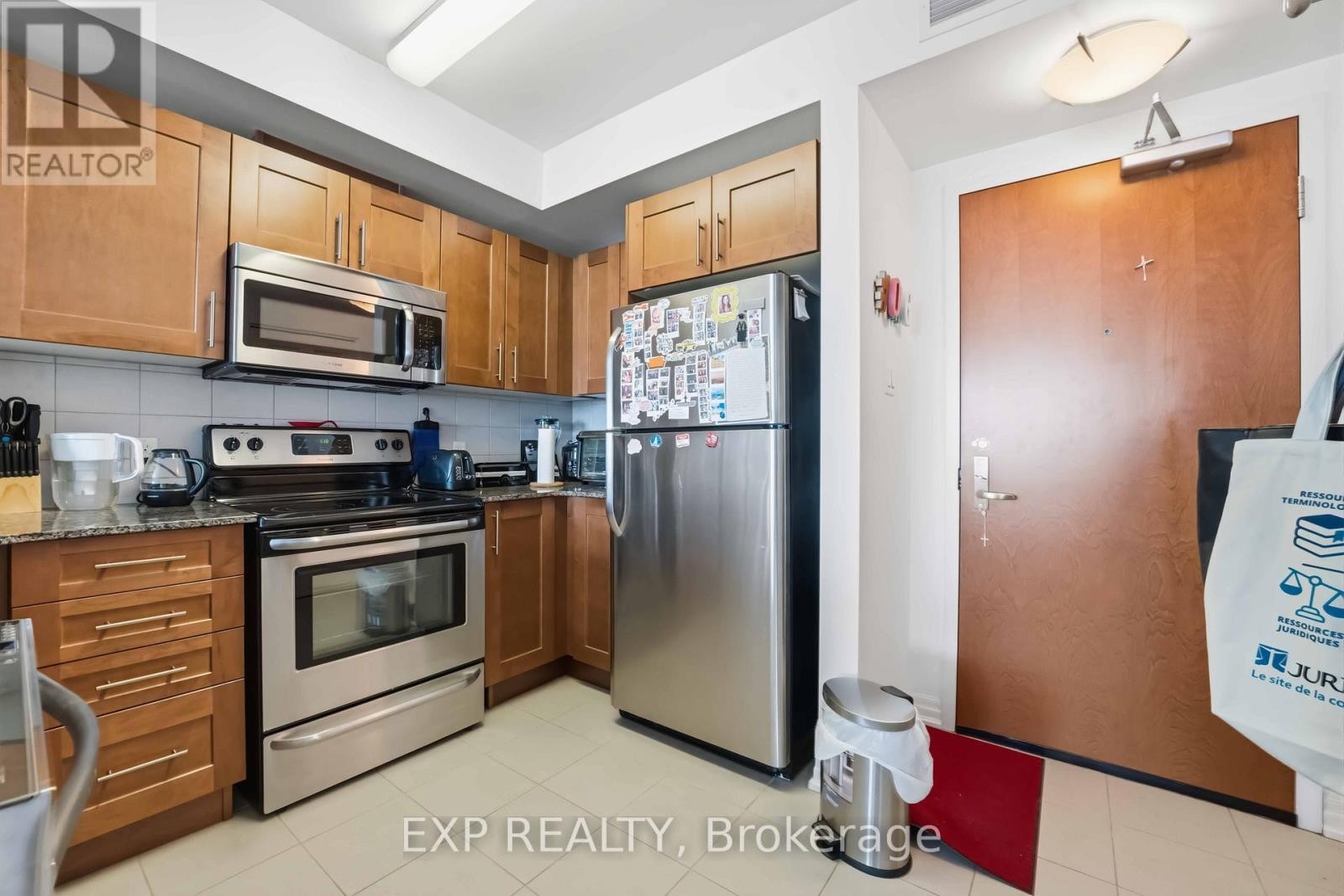 












1805 - 195 BESSERER STREET

,
Ottawa,




Ontario
K1N0B6

