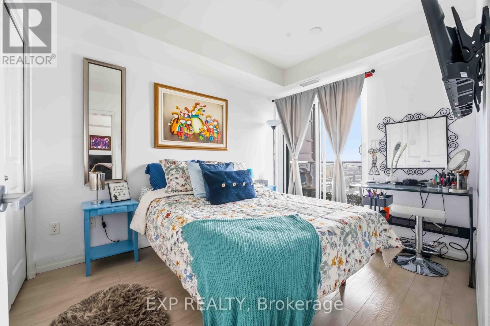 












1805 - 195 BESSERER STREET

,
Ottawa,




Ontario
K1N0B6

