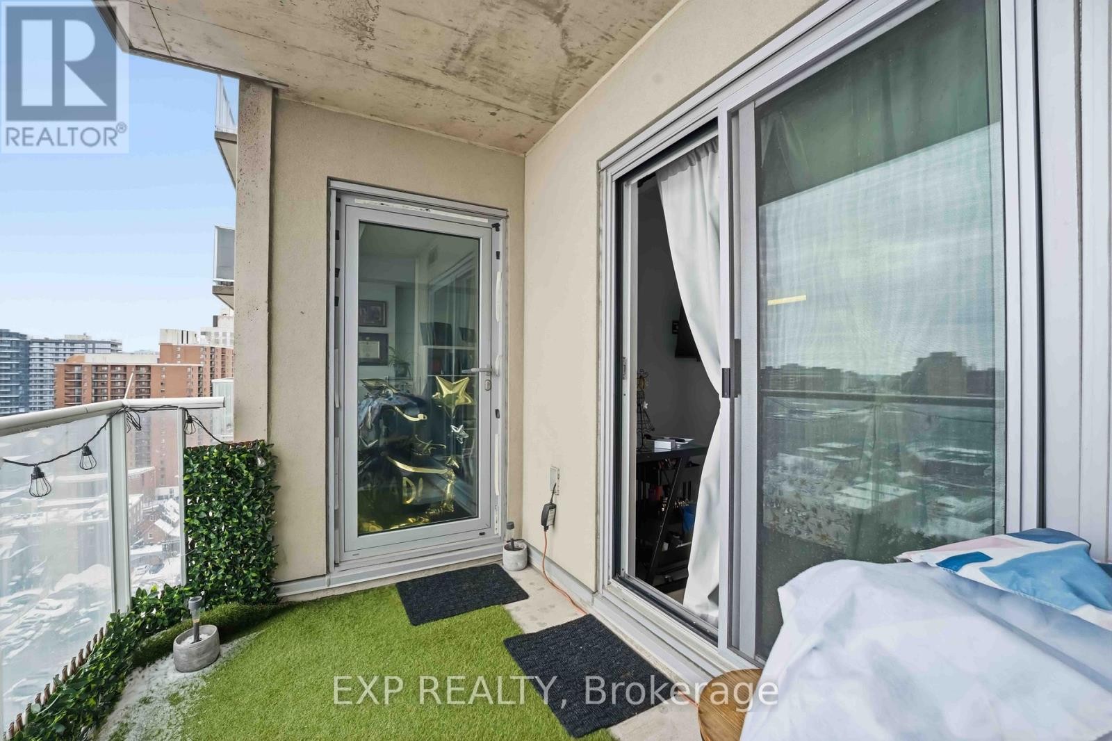 












1805 - 195 BESSERER STREET

,
Ottawa,




Ontario
K1N0B6

