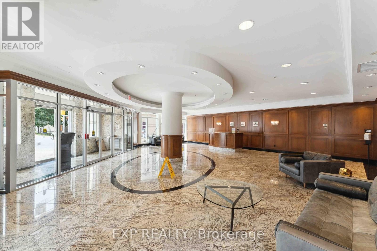 












1805 - 195 BESSERER STREET

,
Ottawa,




Ontario
K1N0B6

