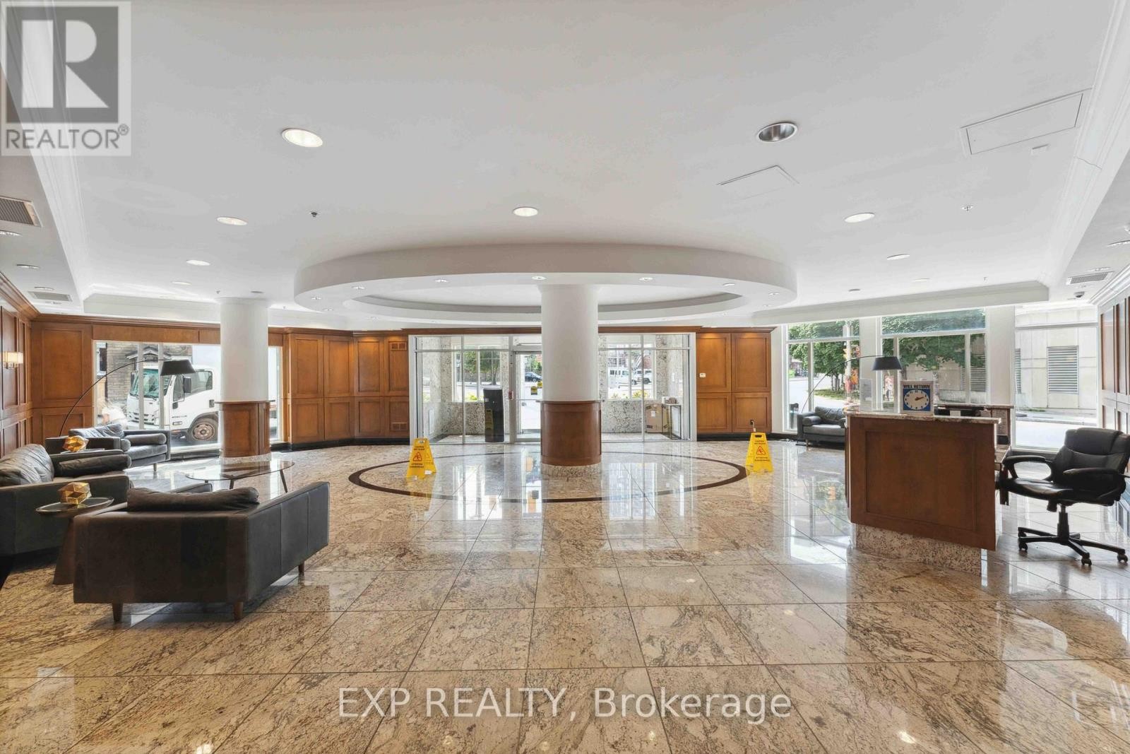 












1805 - 195 BESSERER STREET

,
Ottawa,




Ontario
K1N0B6

