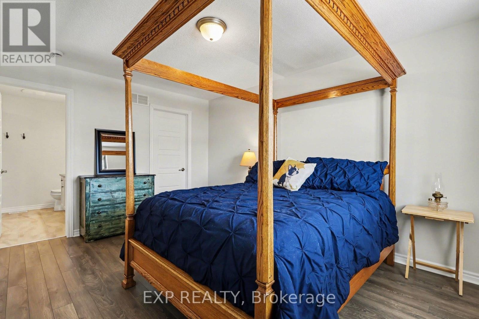 












421 GERARDIA LANE

,
Ottawa,




Ontario
K4A1C6

