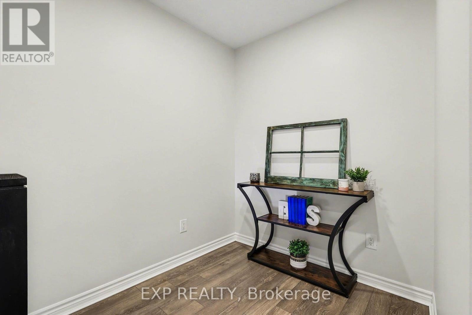 












421 GERARDIA LANE

,
Ottawa,




Ontario
K4A1C6

