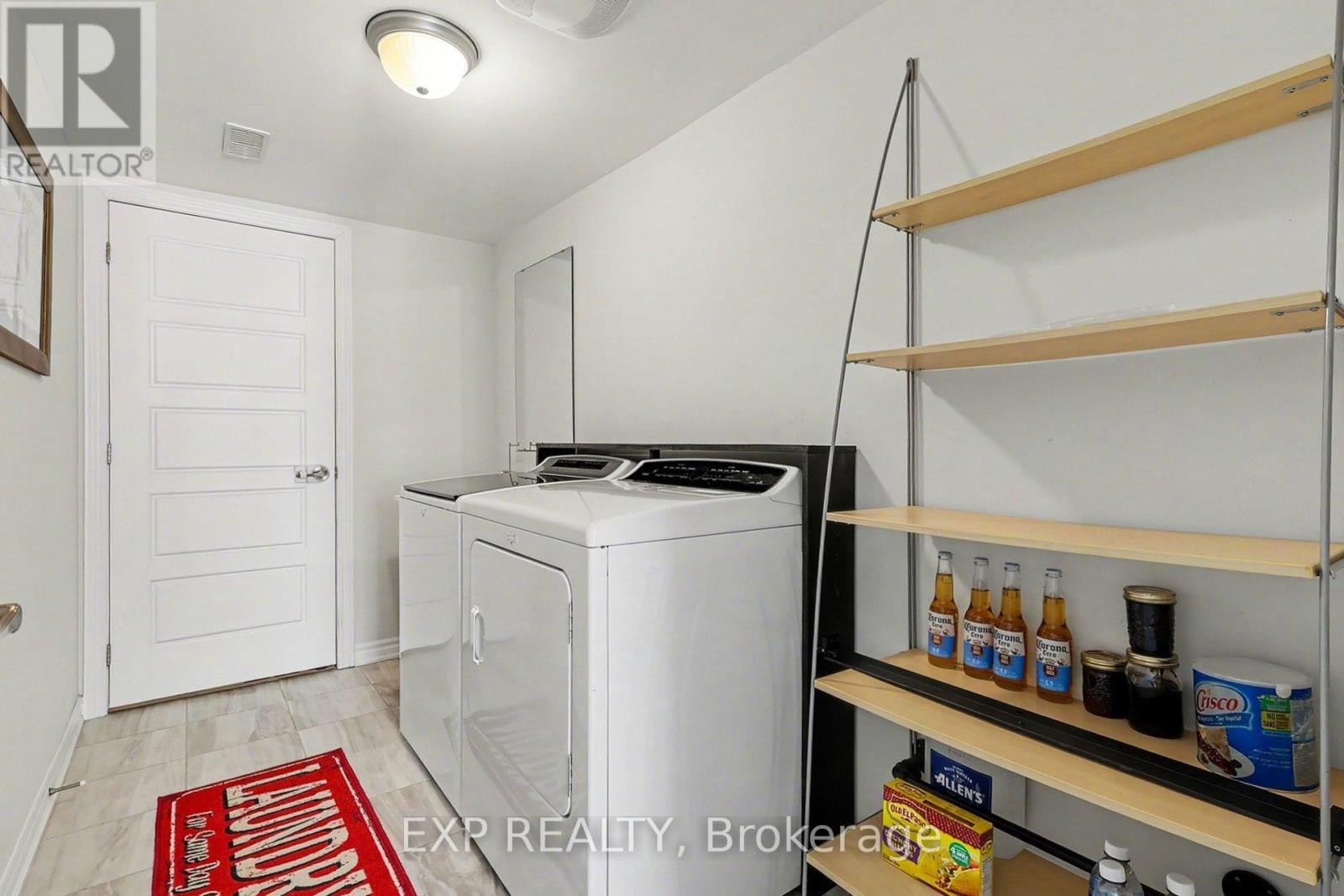 












421 GERARDIA LANE

,
Ottawa,




Ontario
K4A1C6

