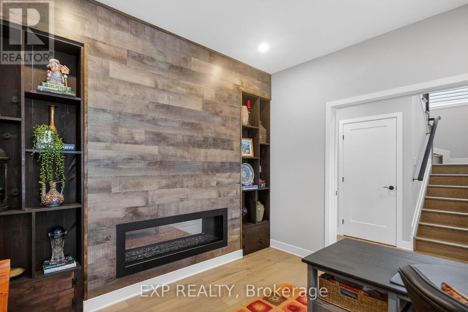 












169 BRISTOL CRESCENT

,
North Grenville,




Ontario
K0G1J0

