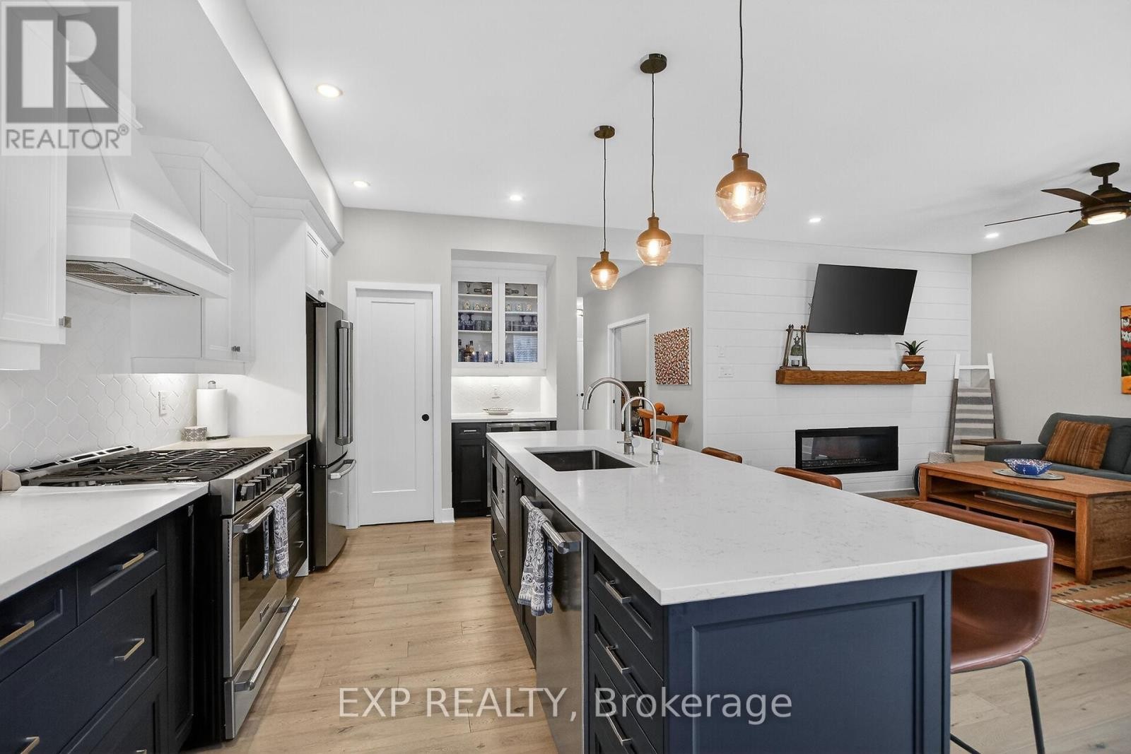 












169 BRISTOL CRESCENT

,
North Grenville,




Ontario
K0G1J0

