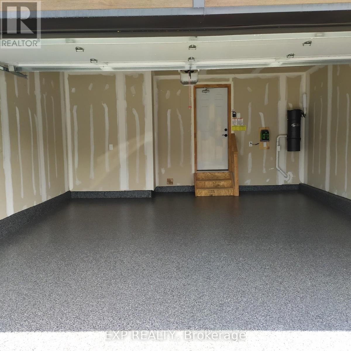 












169 BRISTOL CRESCENT

,
North Grenville,




Ontario
K0G1J0

