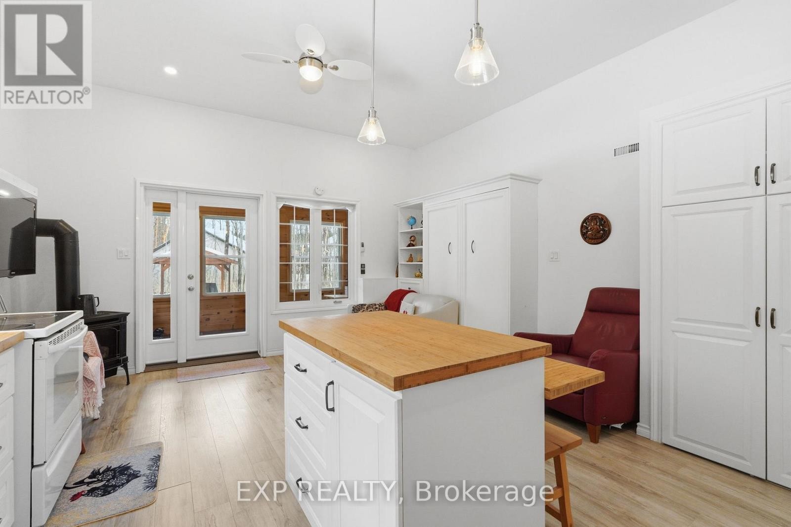 












1105 VINETTE ROAD

,
Clarence-Rockland,




Ontario
K0A1N0

