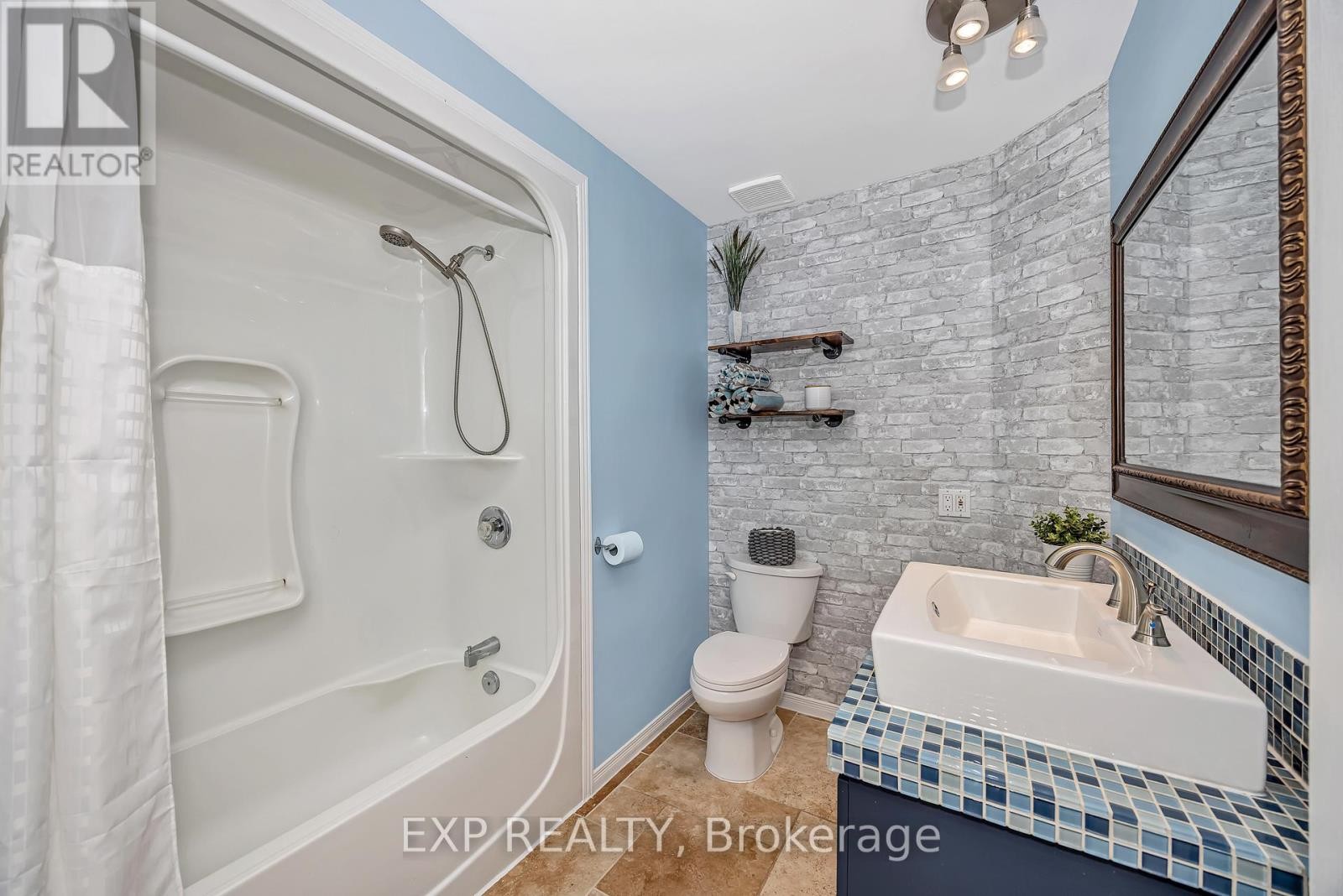 












806 LAVAL STREET

,
Casselman,




Ontario
K0A1M0

