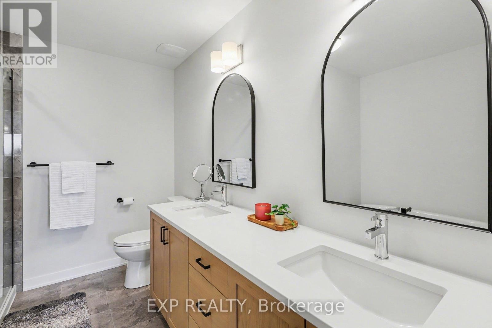 












540 MONTJAY ROAD

,
Ottawa,




Ontario
K4A5R2

