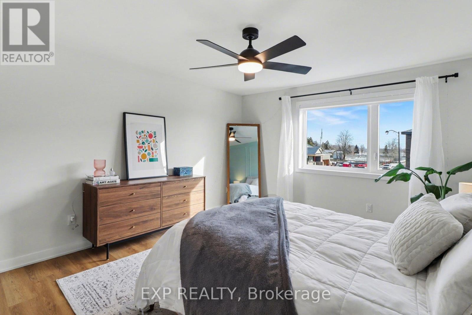 












540 MONTJAY ROAD

,
Ottawa,




Ontario
K4A5R2

