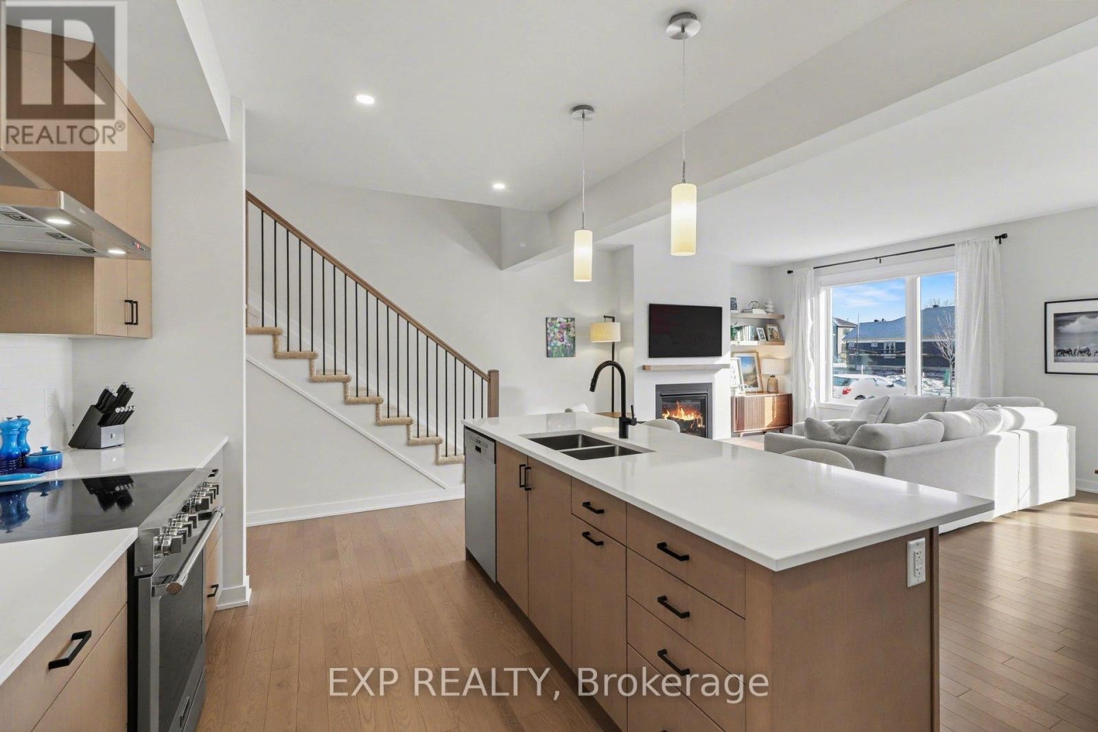 












540 MONTJAY ROAD

,
Ottawa,




Ontario
K4A5R2

