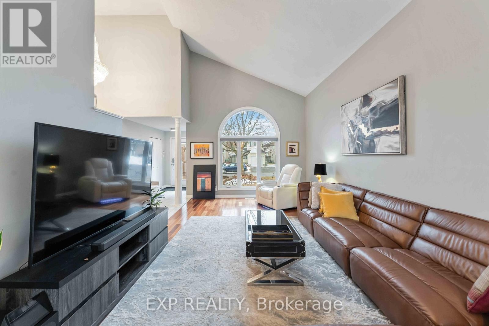 












3 NAKOTA WAY

,
Ottawa,




Ontario
K2J4E9

