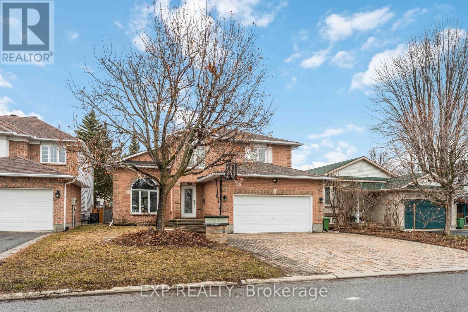












3 NAKOTA WAY

,
Ottawa,




Ontario
K2J4E9

