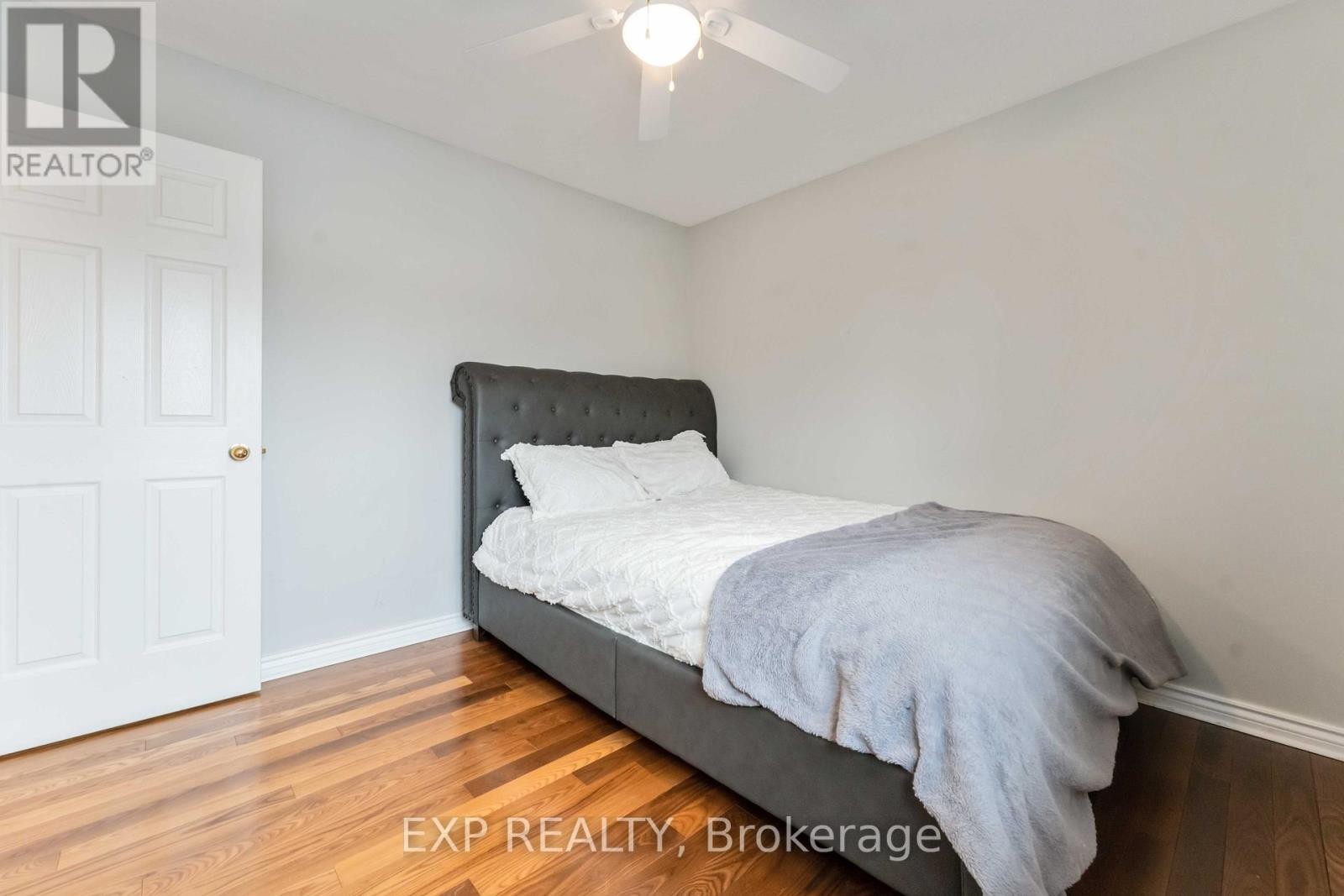 












3 NAKOTA WAY

,
Ottawa,




Ontario
K2J4E9

