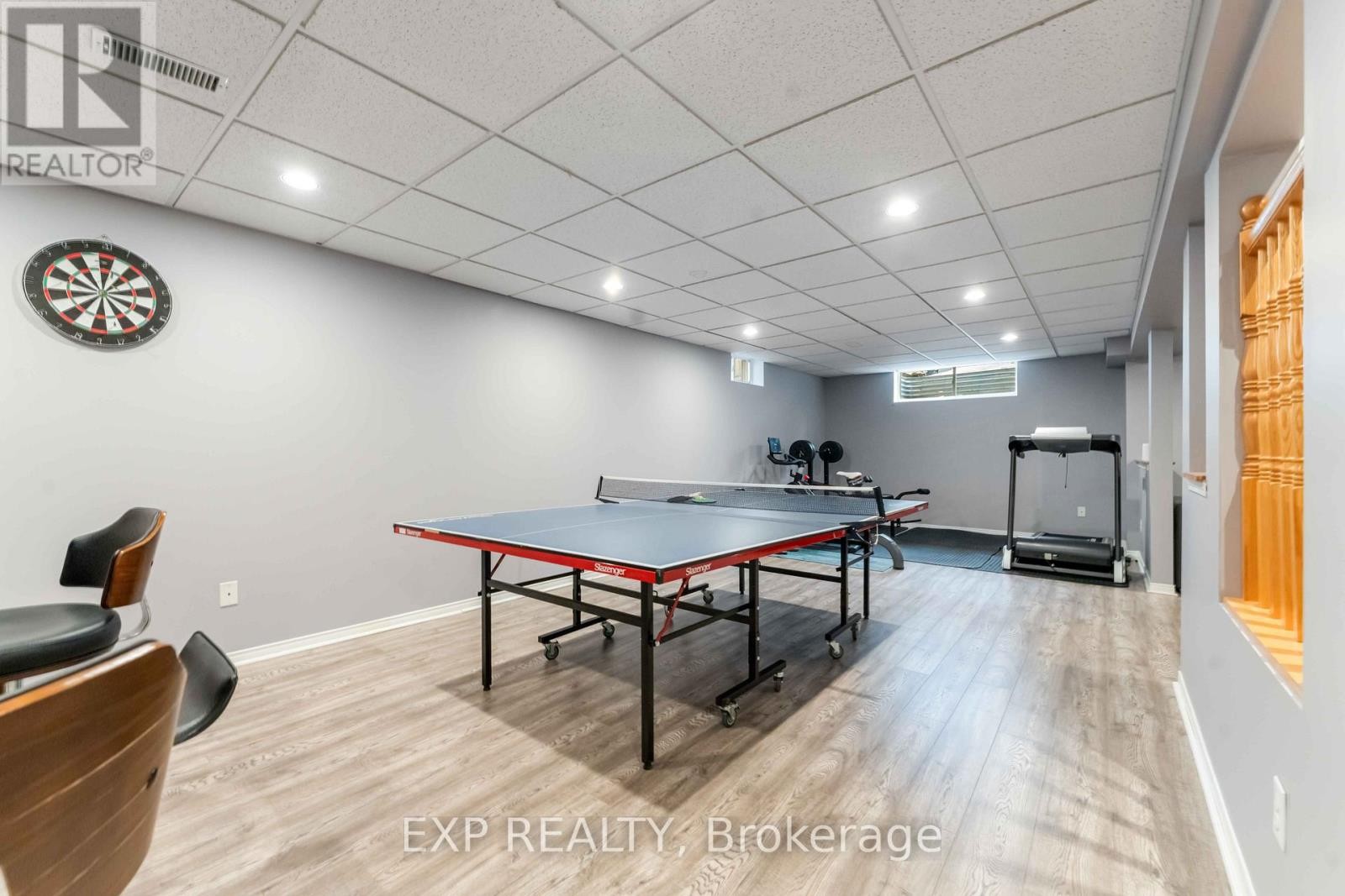 












3 NAKOTA WAY

,
Ottawa,




Ontario
K2J4E9

