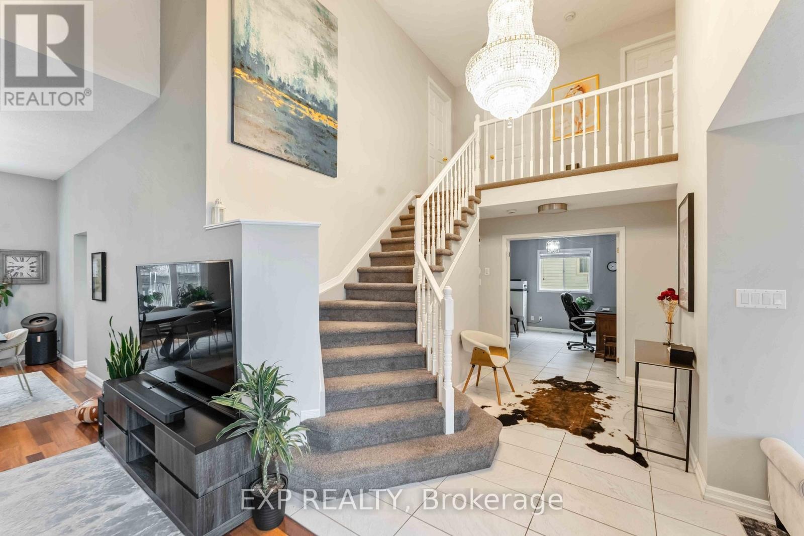 












3 NAKOTA WAY

,
Ottawa,




Ontario
K2J4E9

