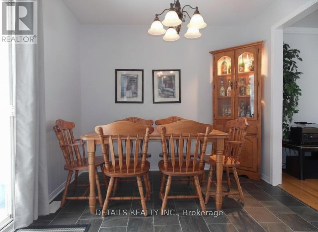 












7 TILLY LANE

,
North Grenville,




Ontario
K0G1S0

