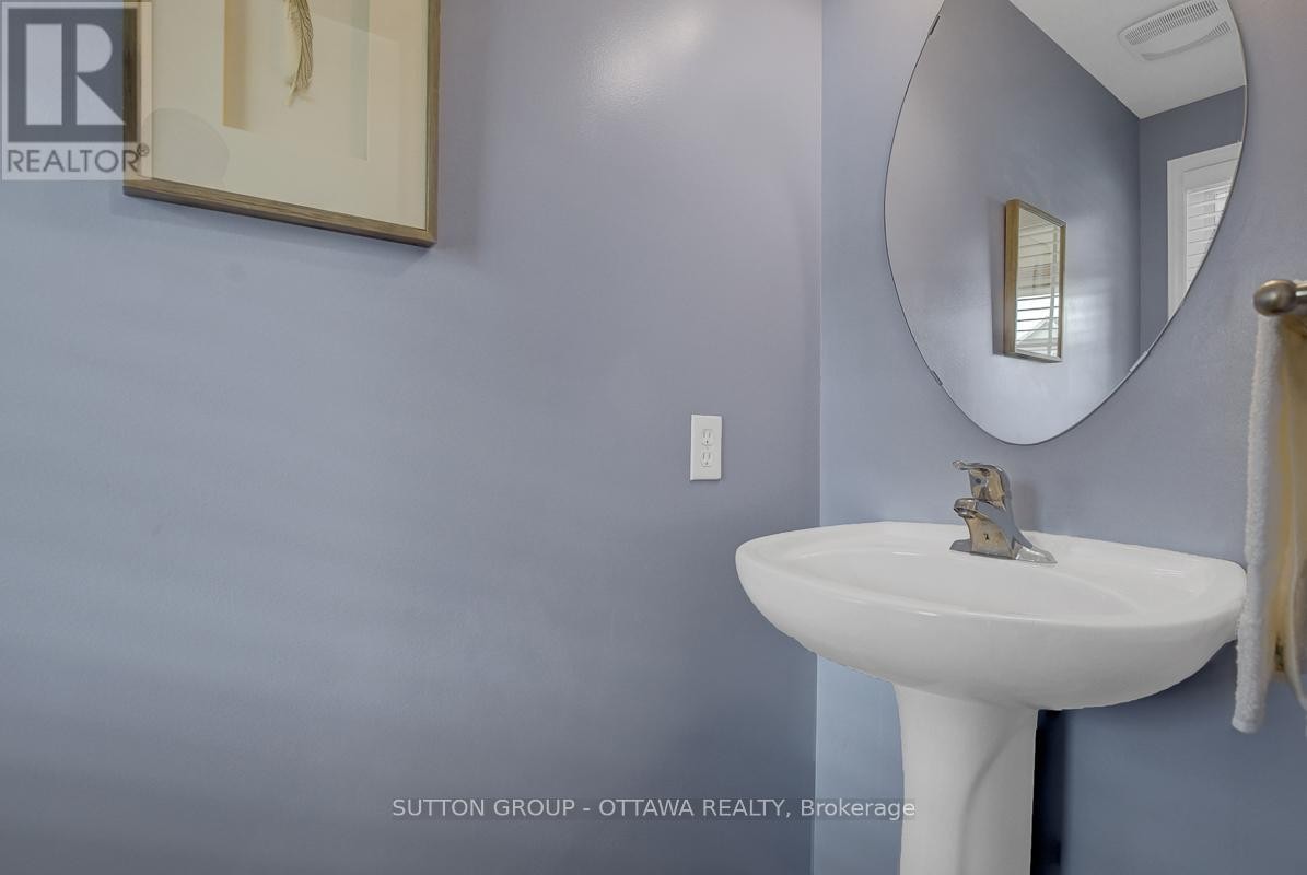 












124 CEDARDOWN PRIVATE

,
Ottawa,




Ontario
K2J0W2

