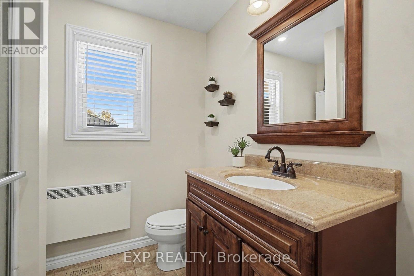 












3238 DROUIN ROAD

,
Clarence-Rockland,




Ontario
K0A2A0

